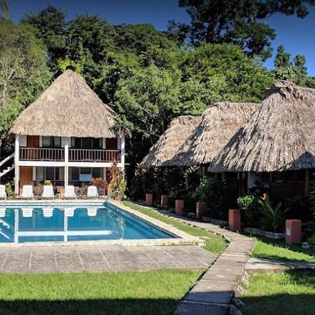 Hotel Tikal Inn מראה חיצוני תמונה