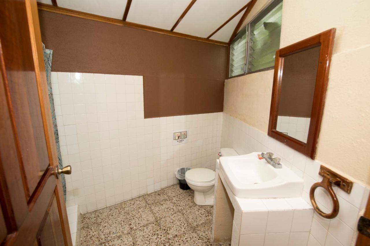 Hotel Tikal Inn מראה חיצוני תמונה