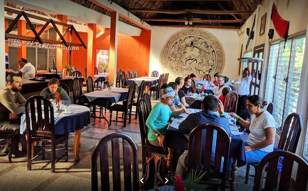 Hotel Tikal Inn מראה חיצוני תמונה