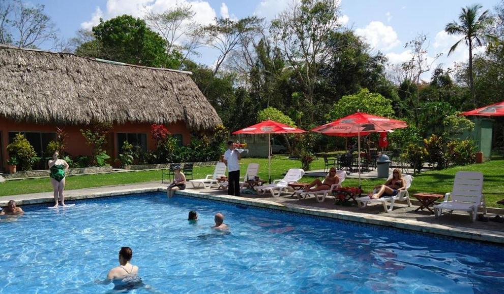 Hotel Tikal Inn מראה חיצוני תמונה