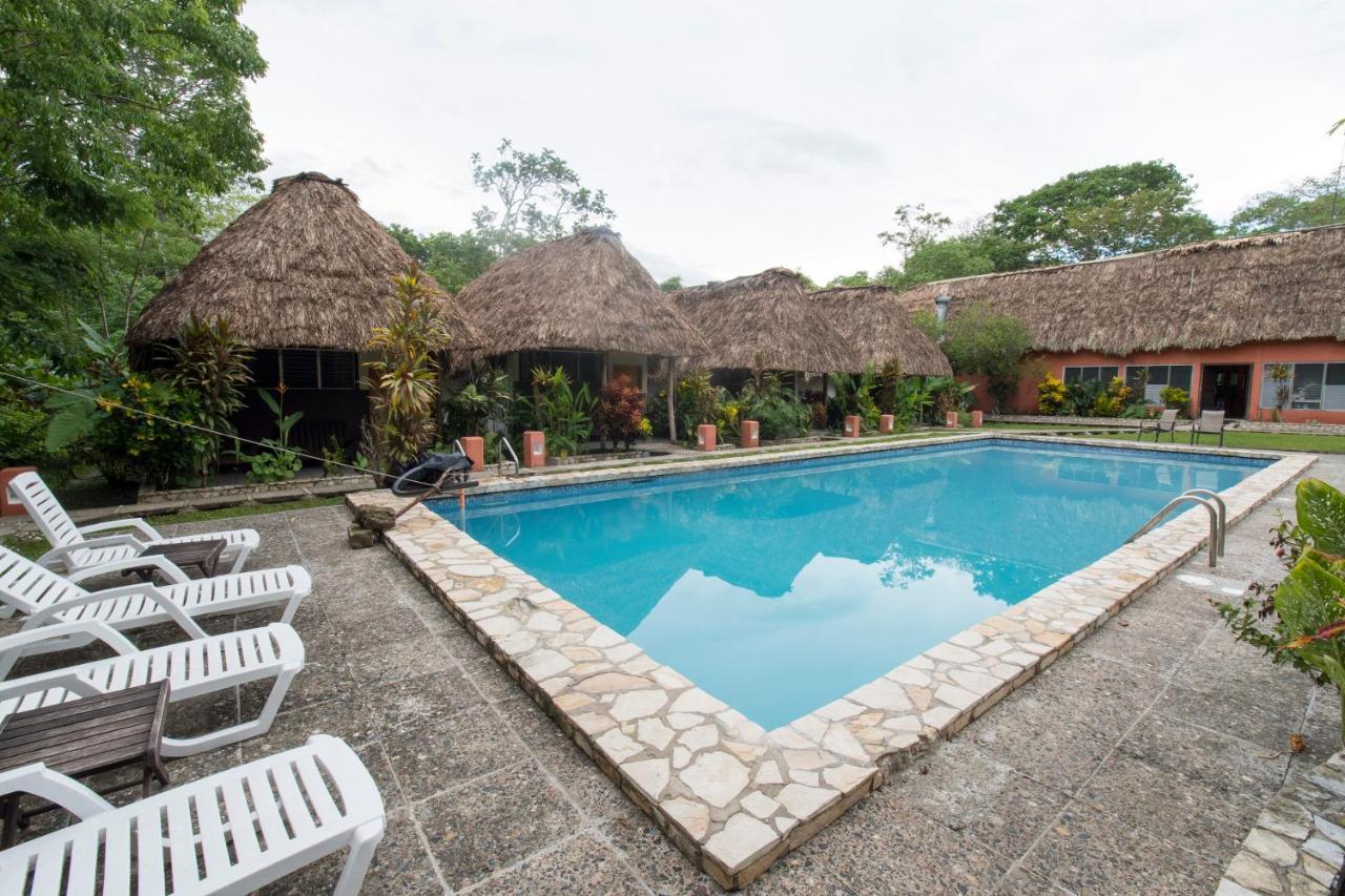 Hotel Tikal Inn מראה חיצוני תמונה
